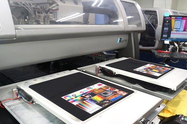最新設備による高品質プリント