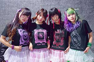 ダンスチームのオリジナルメンバーTシャツ